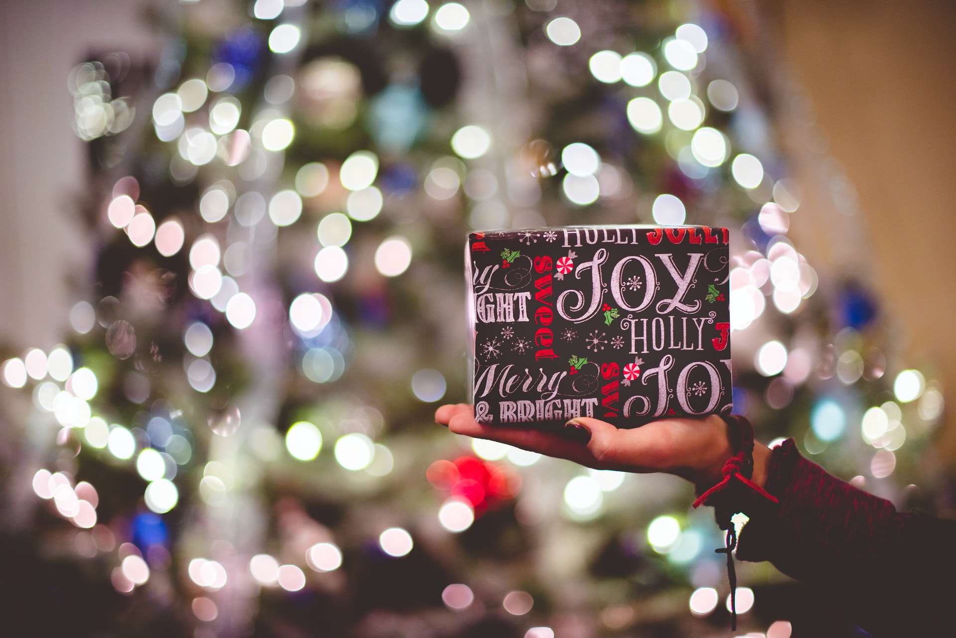 Lara Jaye 4 tips to rock the holidays blog joy